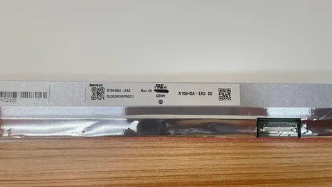 N156HGA-EA3 panel label and 30-pin connector detail